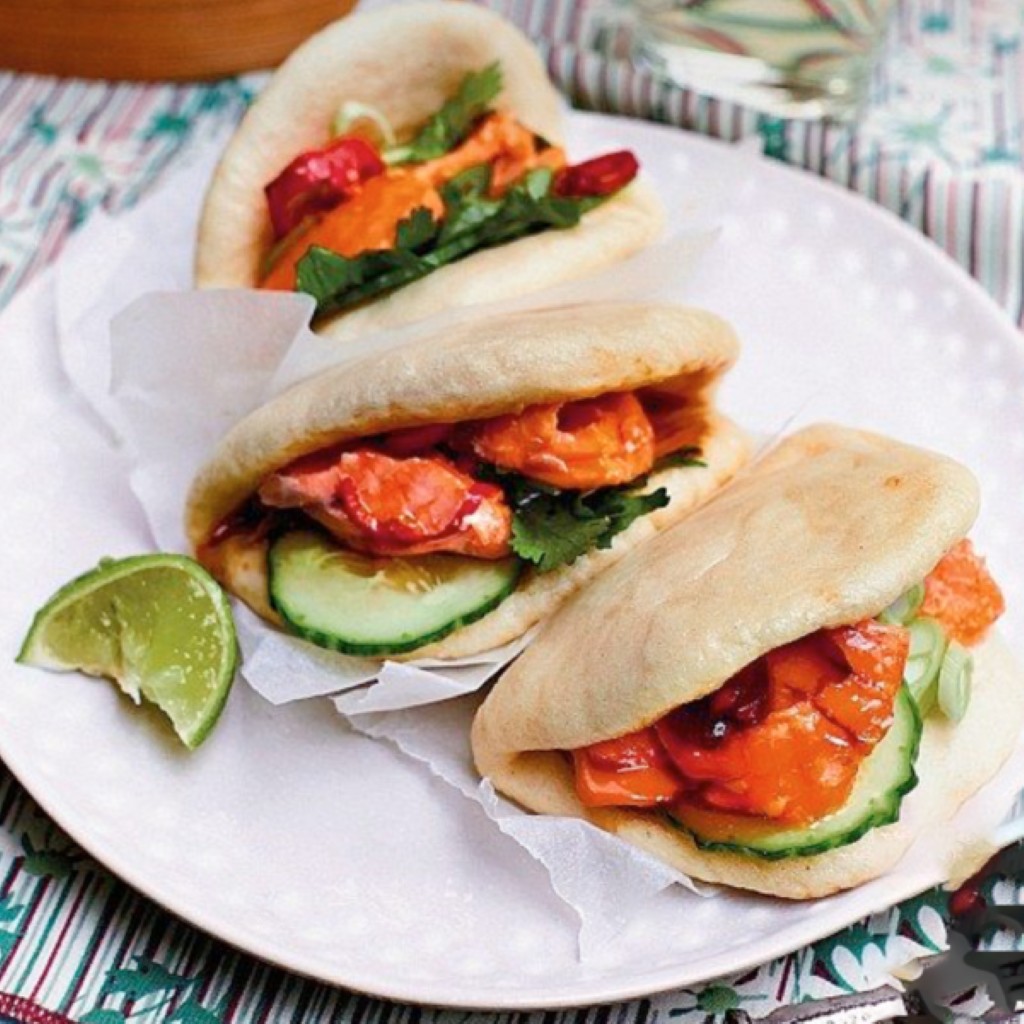 Bao De Salmon Plancha