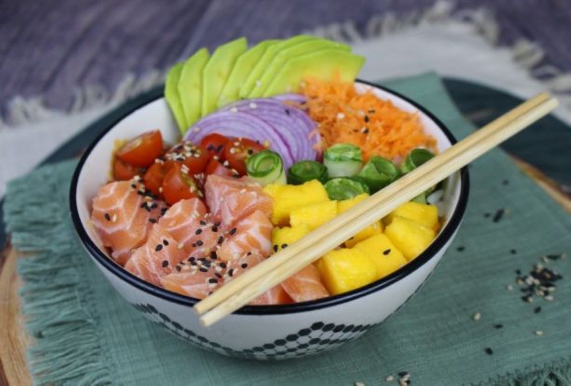 Poke salmon thai