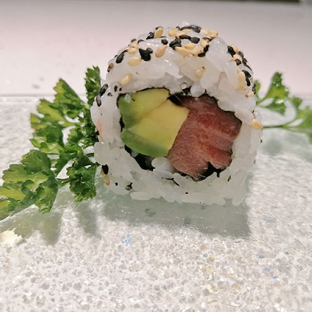 Roll atun y aguacate 8uds