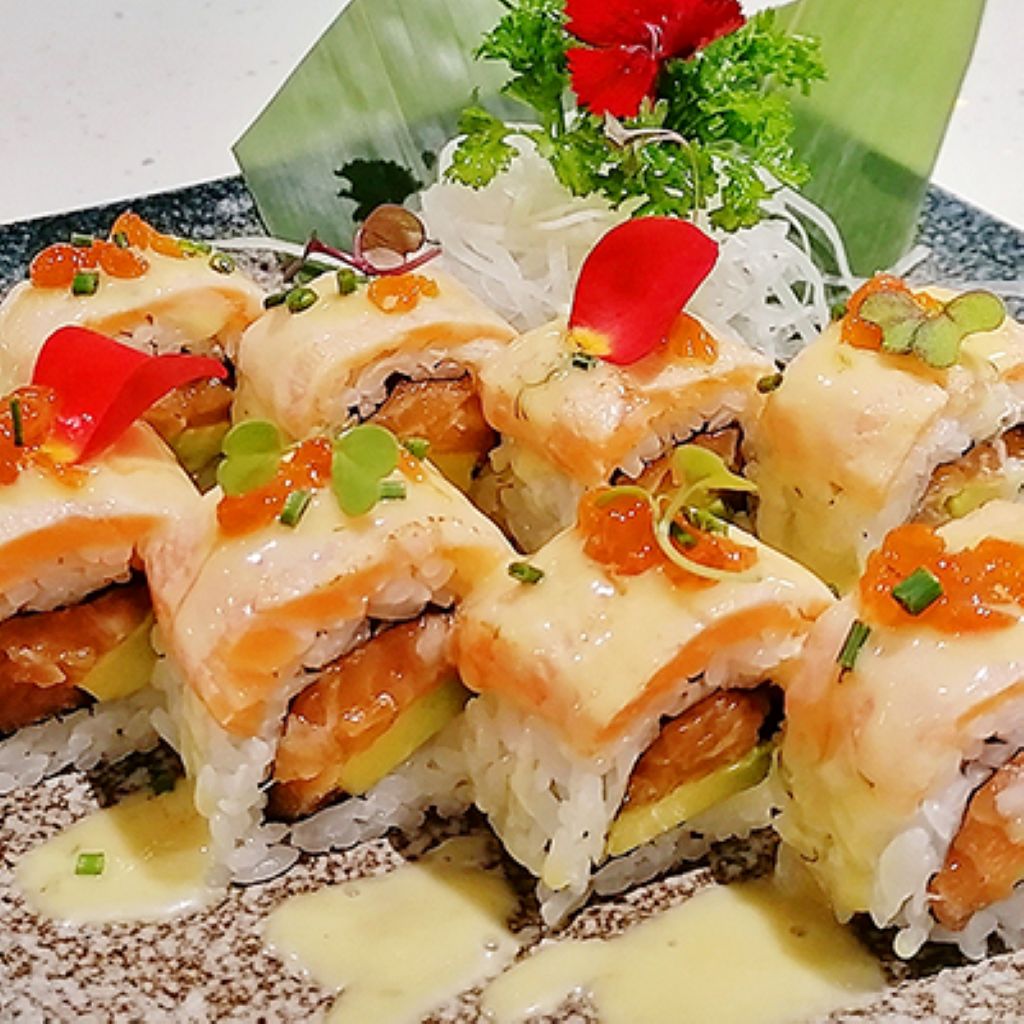 Crazy salmon roll 8uds