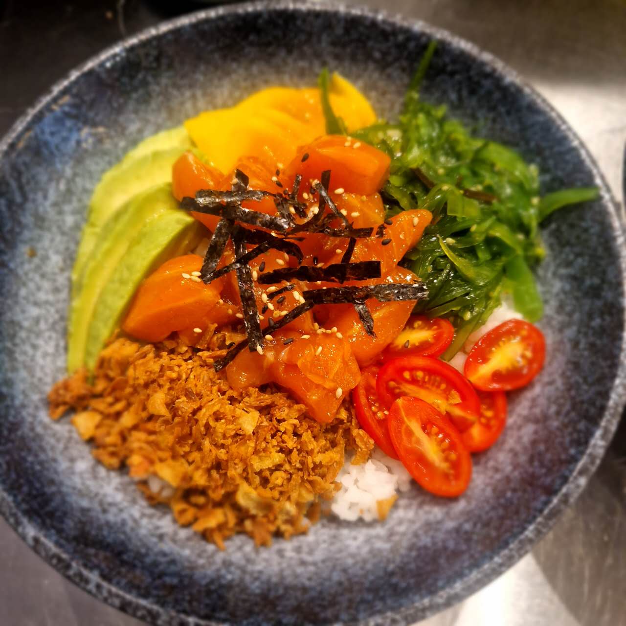 Poke salmon soy sauce